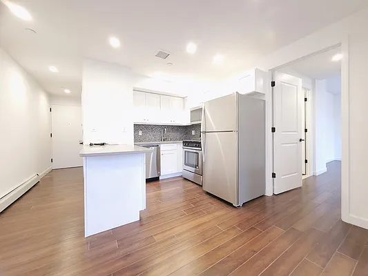 Sold by Remax Real Estate Professionals | media 6