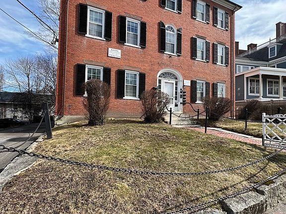 2nd image of 105 State St APT 11
