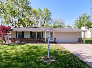 3 Countryside Dr, Saint Peters, MO 63376