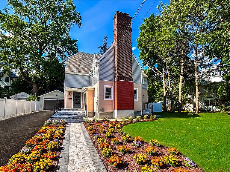 9 Watkins Pl — Photo 2