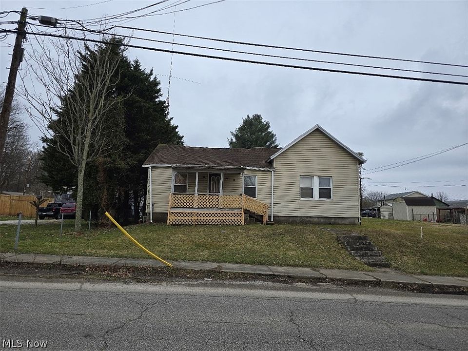 1st image of 1008 Pike St