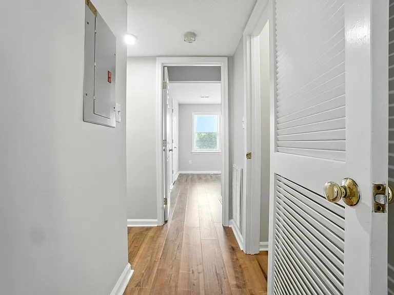 3 Lincoln St — Photo 23