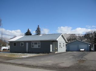 304 Rittenour St, Plains, MT 59859