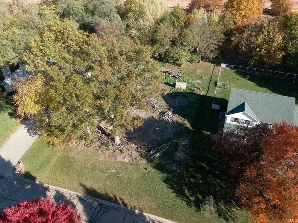 53598 Hickory Ln, Elkhart, IN 46514