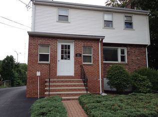 61 Willard St, Quincy, MA 02169