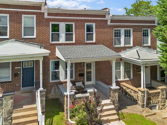 3rd image of 624 W 33rd St