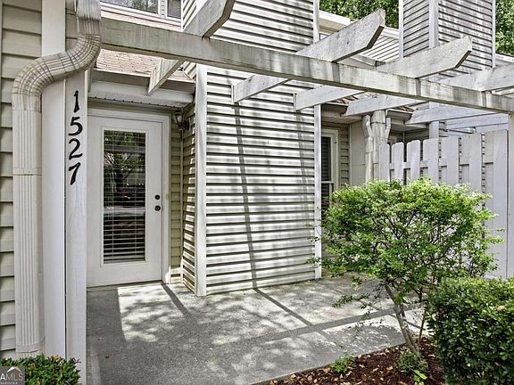 5th image of 1527 Planters Ridge Ln