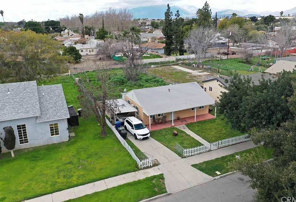 1st image of 2036 N Pico Ave