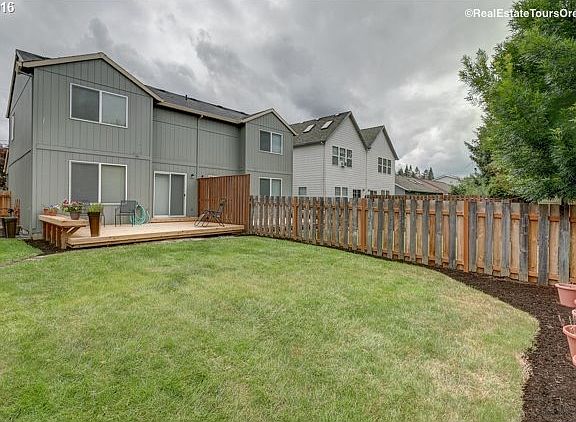 3rd image of 6565 SE Lois St