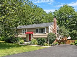 20 Brook Cir, Hanover, MA 02339