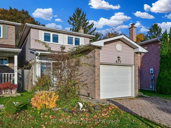 677 Grandview Dr, Oshawa, ON L1H 7V9