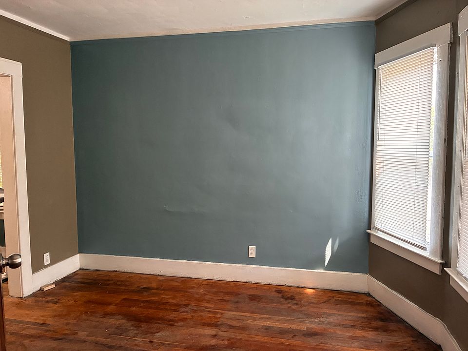 1st image of 1934 Seward St #1