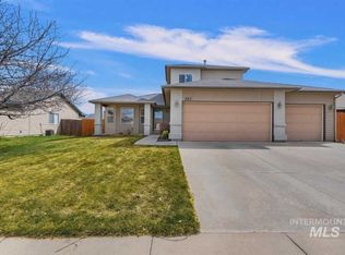 323 E Bay Owl Dr, Kuna, ID 83634