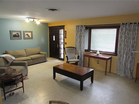 3rd image of 1779 Windsor Gate E