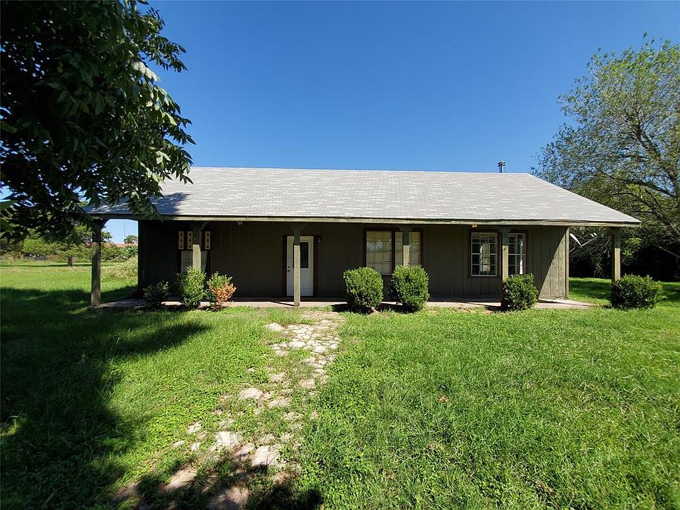 1st image of 2035 Everest Ln