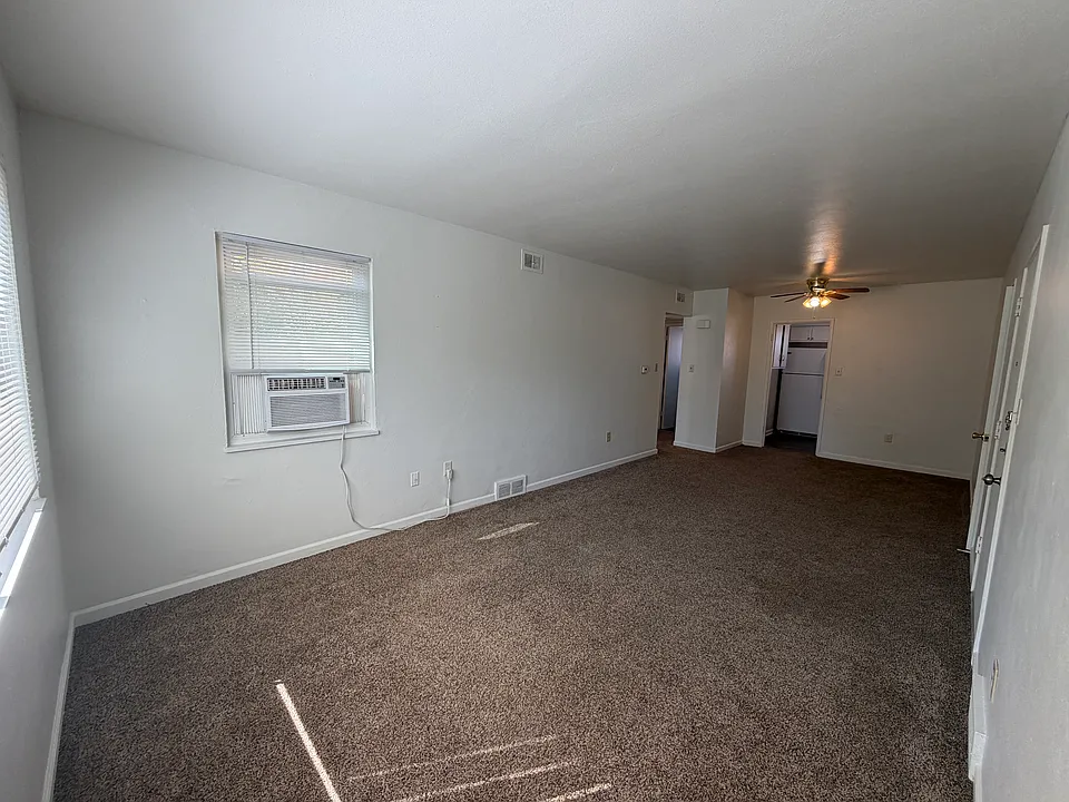 3235 White Oak Dr #5