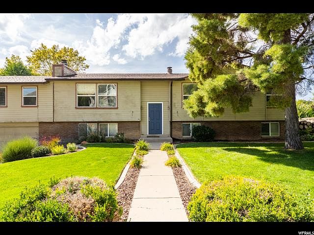 1st image of 9875 N Meadow Dr