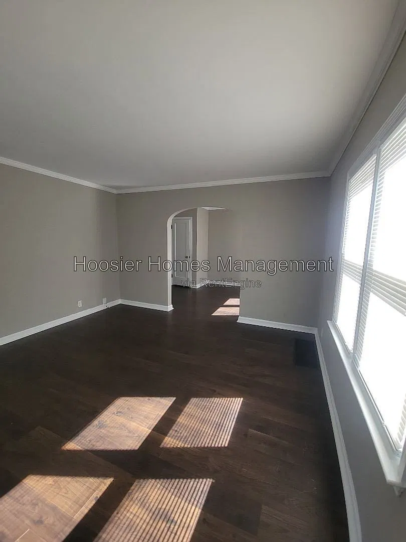 2 bed, 1.0 bath, 1776 sqft, $1,600 — Photo 3
