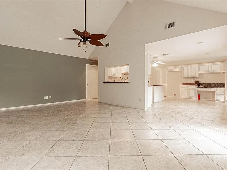 13103 Rincon Dr — Photo 10