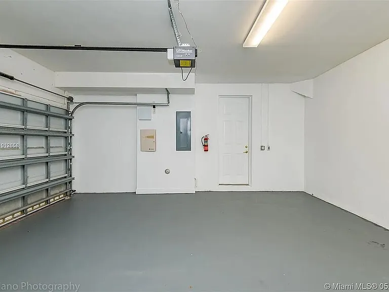 7551 Old Thyme Ct — Photo 16