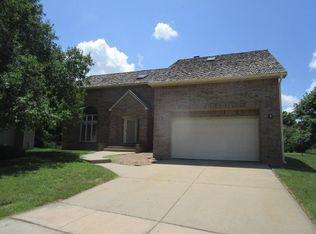 2311 N Tee Time Ct, Wichita, KS 67205