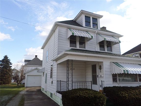 2nd image of 164 Cherry St