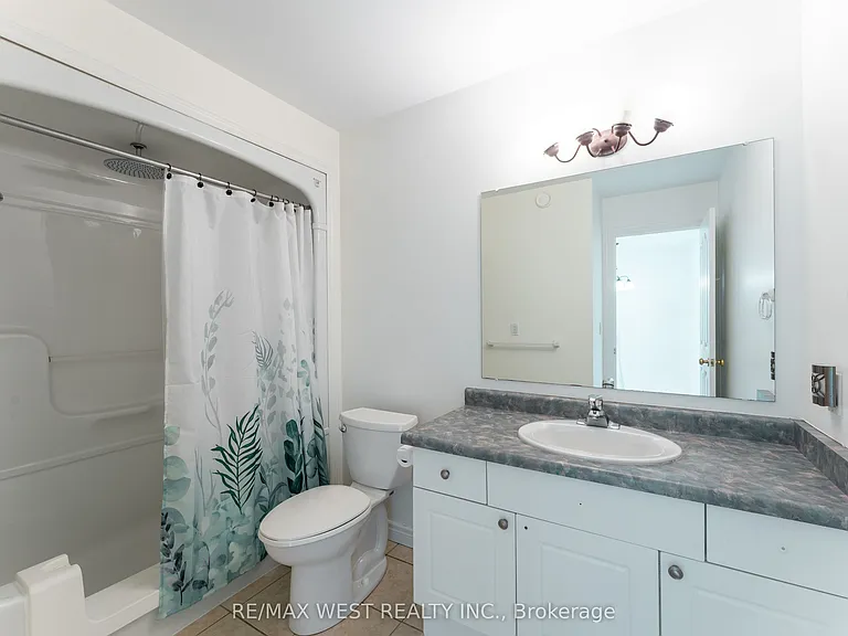 114 Brown St #3 — Photo 13