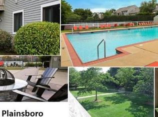1919 Ravens Crest Dr, Plainsboro, NJ 08536