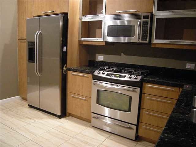 Kitchen (1)