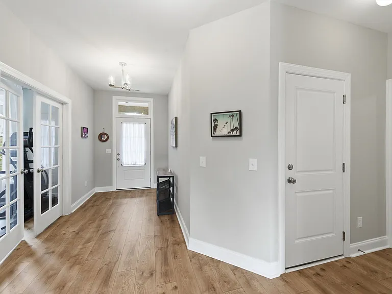 507 Stinson Ct — Photo 9