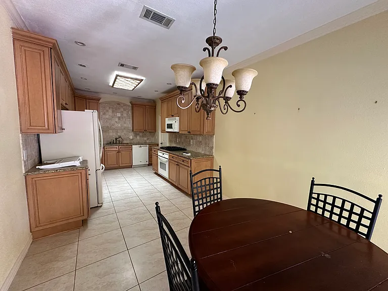 6023 Archwood Dr — Photo 10