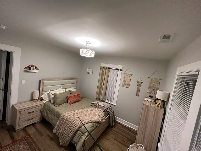 1123 Pratt Ave NE — Photo 9