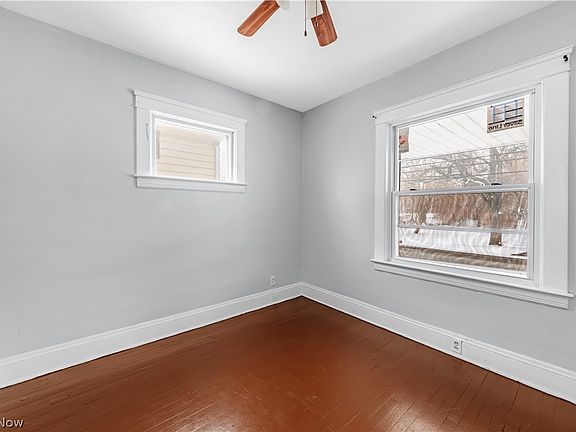5th image of 3978 E 55th St