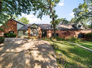 810 Hunters Point, Catoosa, OK 74015