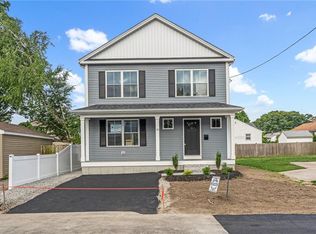 10 Fyffe Ave, Cranston, RI 02920