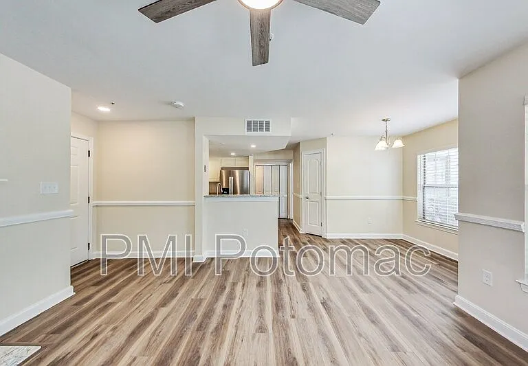 10301 Westridge Dr #101 — Photo 8