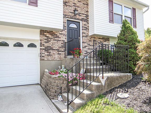 2nd image of 296 Halidonhill Ln
