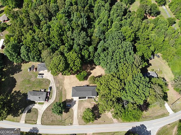 3rd image of 1405 Mote Rd