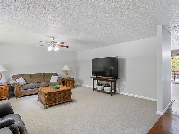 5th image of 6012 Graston Ave