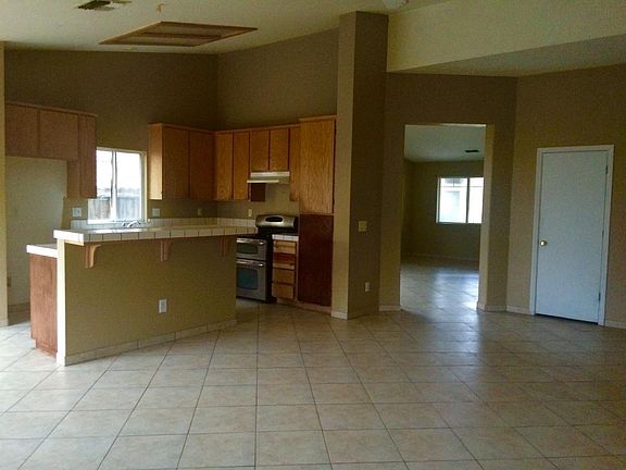3rd image of 3956 Salmon Creek Ct
