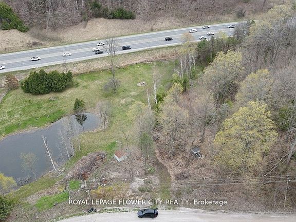 5th image of 225 Glenville Rd
