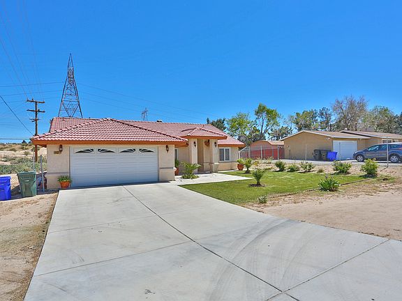 4th image of 16457 Llanda Ave