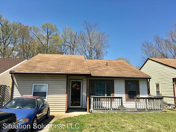 3rd image of 1649 Mill Oak Dr