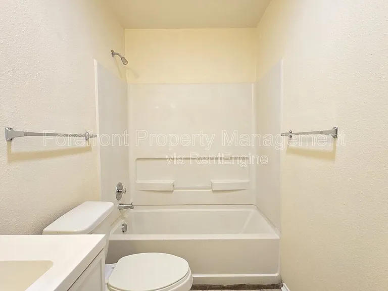 8904 Amber Dusk — Photo 16
