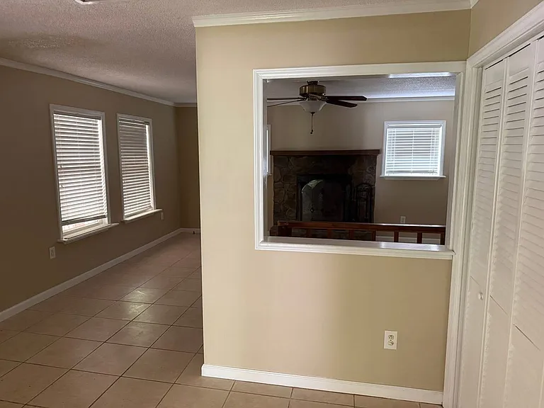 92 Grey Fox Ln — Photo 4