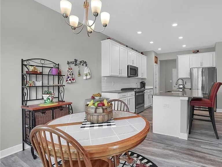 1373 Sanderling Dr — Photo 8