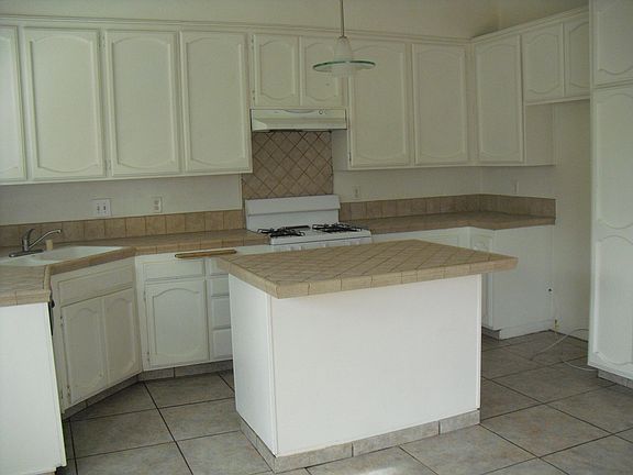 4th image of 3638 Cosmos Ct
