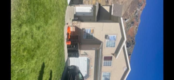 2nd image of 1476 N Spring Mountain Dr