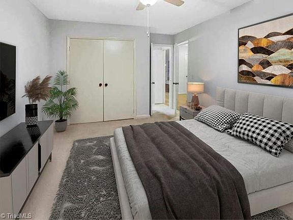 3rd image of 4225 Edith Ln