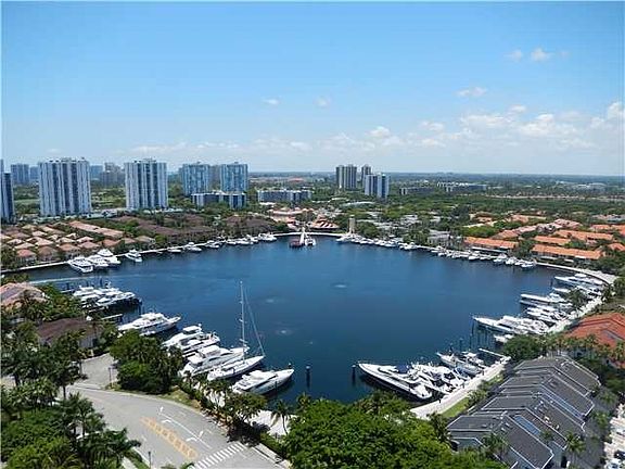 4th image of 21205 Yacht Club Dr APT 2505
